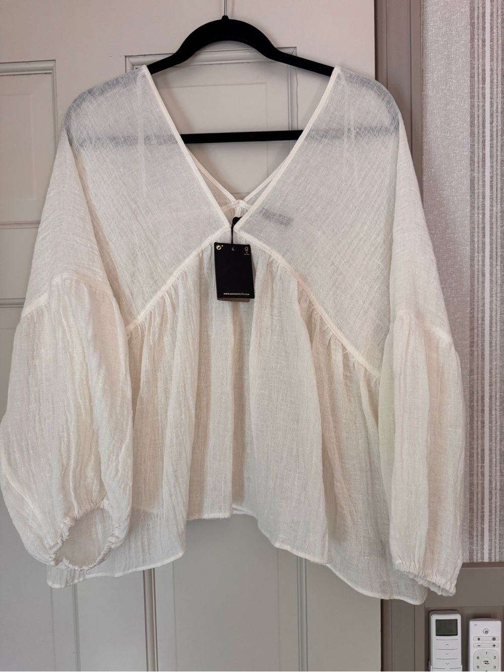 Massimo Dutti Cream V-Neck Peasant Blouse